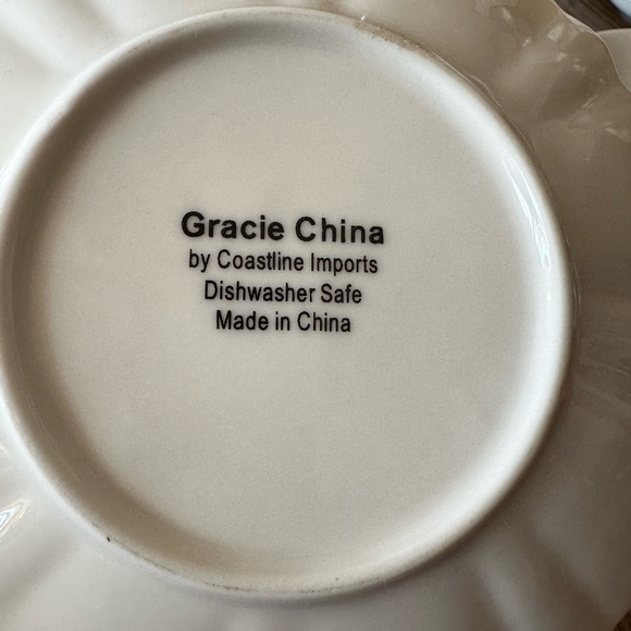 Gracie, China, by coastland imports Tea set with floral and butterfly design. - Picture 4 of 7